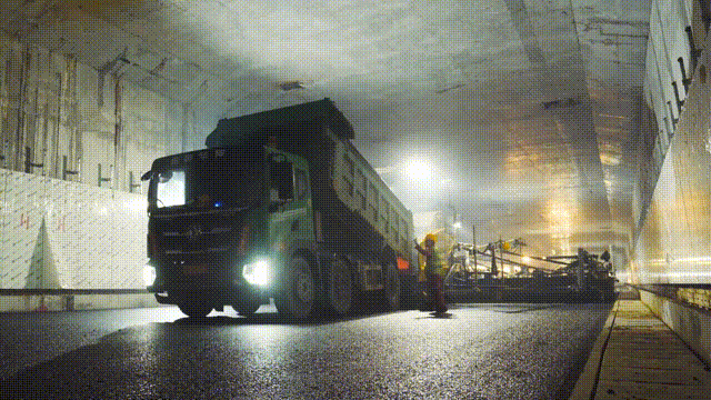 開車穿越海底！徐工又干了個大灣區(qū)超級工程！