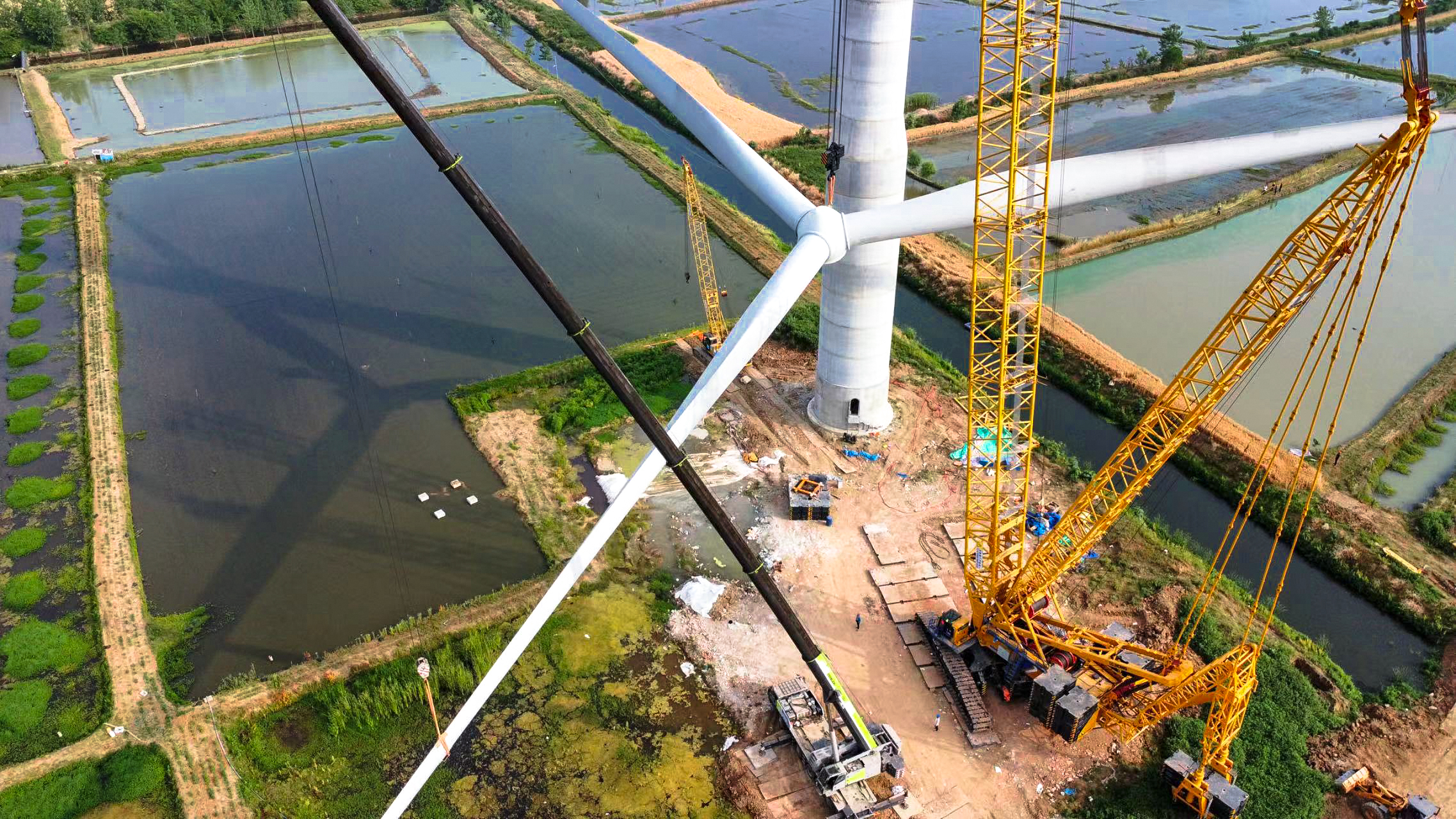 【全球之履】阜陽站！XLC17000助力160米風機安裝~