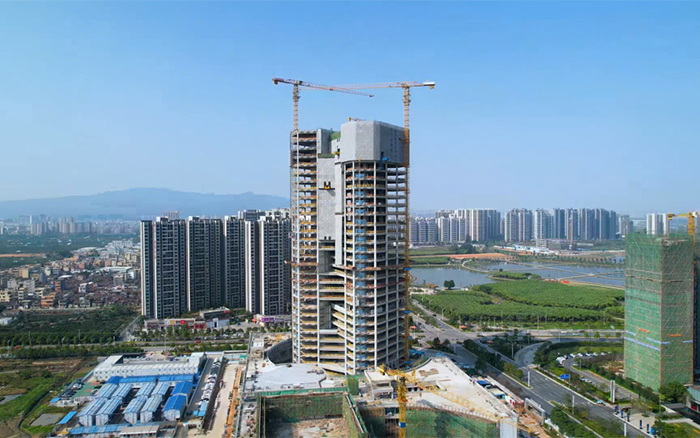 城市“金名片”| 徐工塔機(jī)助建新會第一高樓