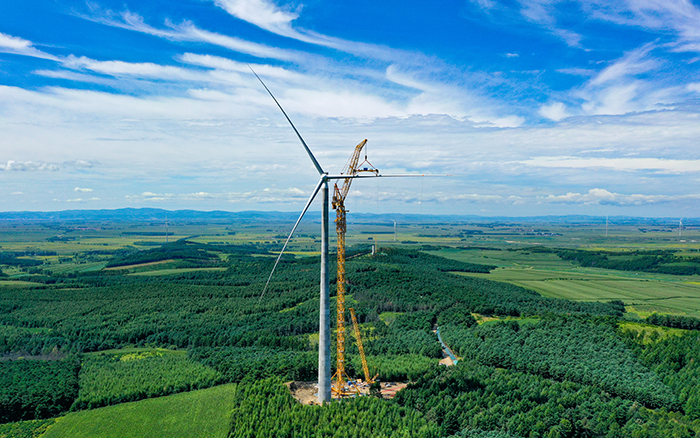 全球最高最大風電動臂塔機，首秀告捷！