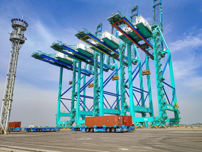 百臺集群，百萬箱量！徐工AGV打造智慧港口“中國標桿”