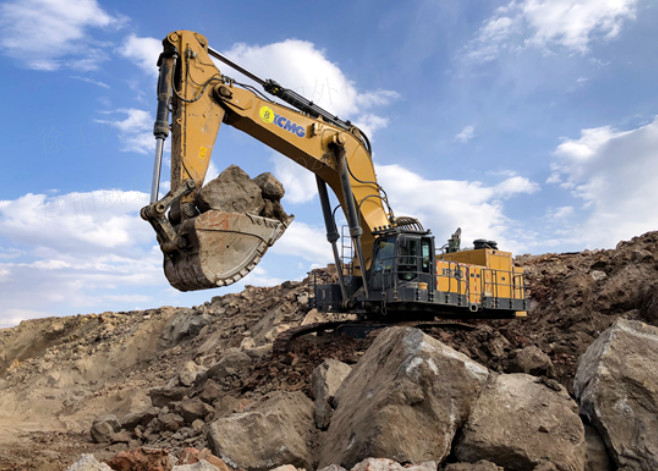 超級客戶再突破！徐工超大噸位礦用挖掘機征戰(zhàn)內(nèi)蒙