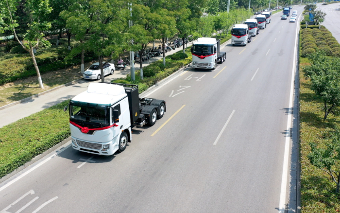 綠潮涌動(dòng)、“碳”索未來！徐工新能源牽引車助力河南！