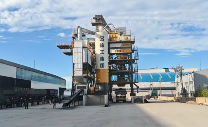 徐工道路養(yǎng)護(hù)明星產(chǎn)品亮相內(nèi)蒙，高效施工彰顯硬核實力！