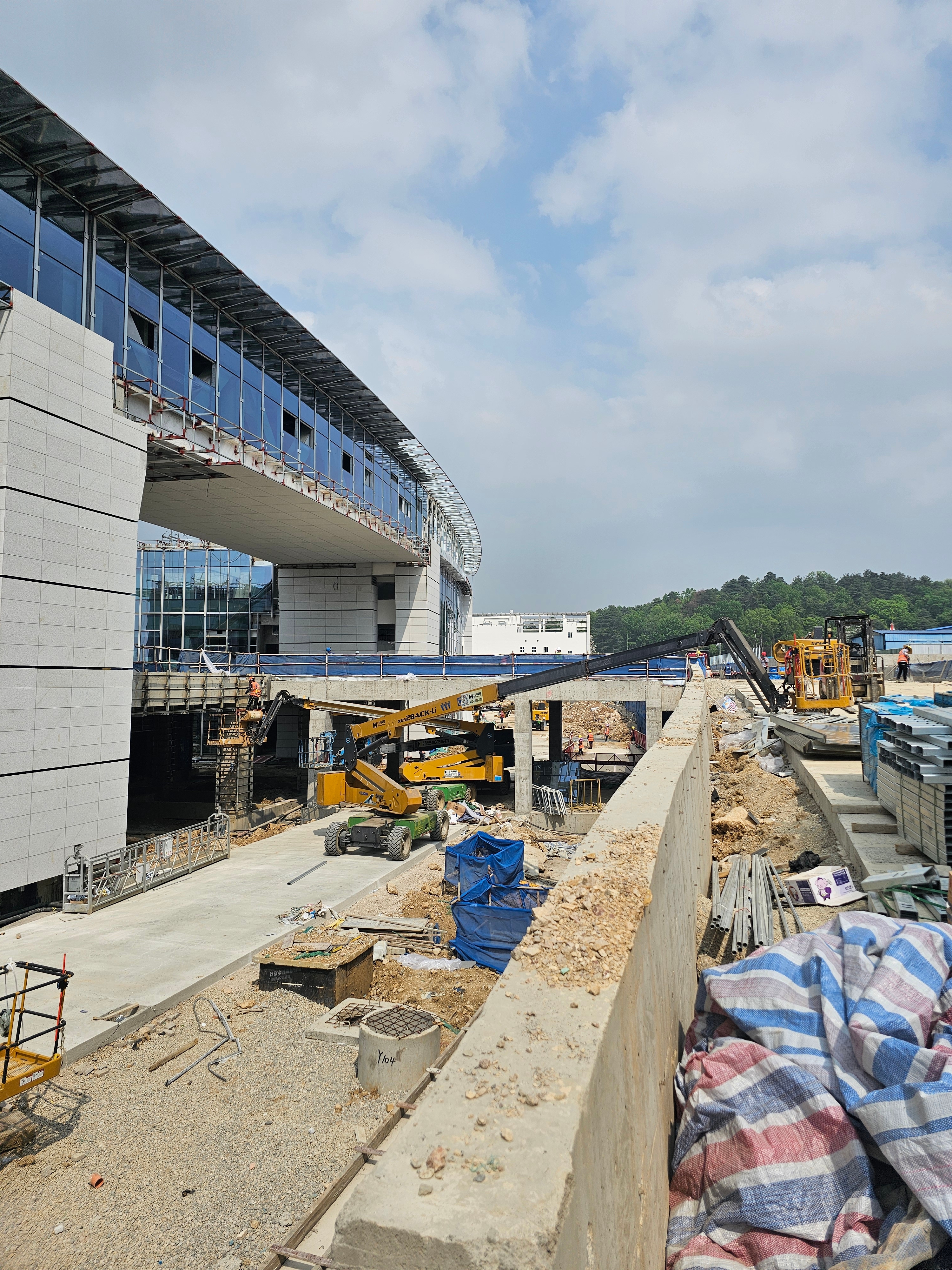 火力全開(kāi)！徐工硬核助力大型樞紐工程高效建設(shè)