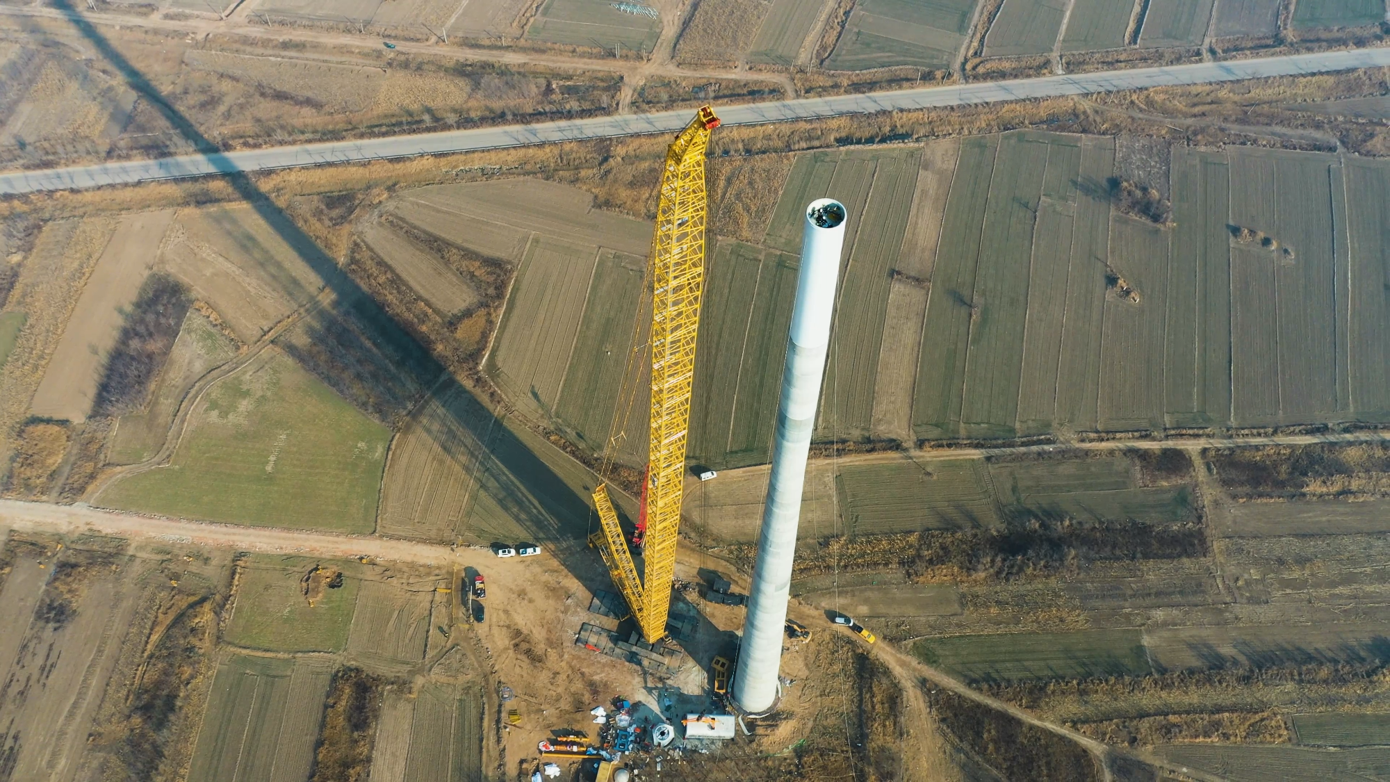 拆裝省事，干活穩(wěn)當(dāng)，這臺(tái)XLC18000M讓機(jī)手心里有底不慌!